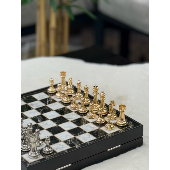AHŞAP SANDIKLI ZAMAK DÖKÜM GOLD & GÜMÜŞ RENKLİ SATRANÇ SETİ 