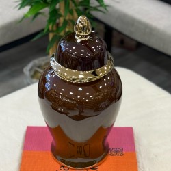 KAHVERENGİ  KAPAKLI ALTIN YALDIZLI ORTA BOY PORSELEN KÜP 
