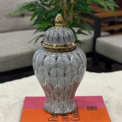 Porselen Çizgi Desenli Kapaklı Dekor Küp