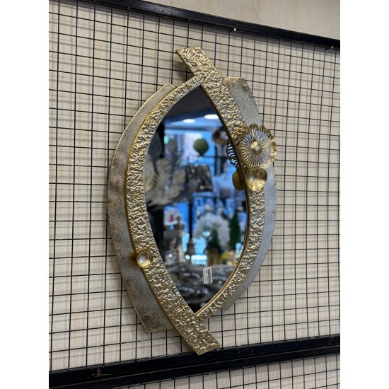 Metal Gold Renk Ferforje Duvar Ayna