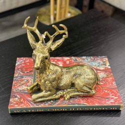 Metal Oturan Pirinç Dekor Geyik