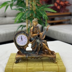 Polyester Bronz Renk Dekoratif Saatli Kız 