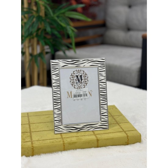 Gümüş Renk Zebra Desen Deri Kenarlı Çerçeve 