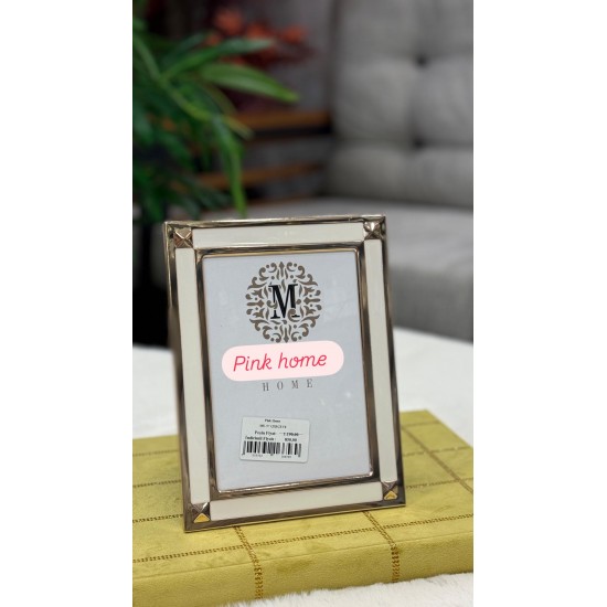 Metal Altın Renk Dekorlu Resim Çerçevesi