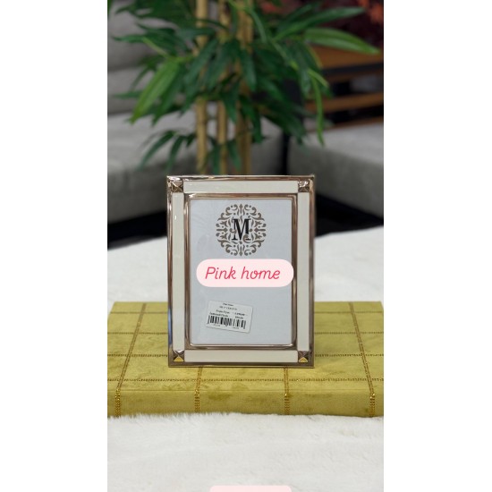 Metal Altın Renk Dekorlu Resim Çerçevesi