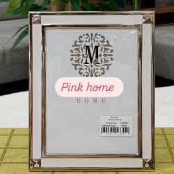 Metal Altın Renk Dekorlu Resim Çerçevesi