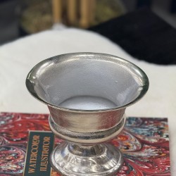 Gümüş Renk Alüminyum Döküm Dekoratif Masa Üstü Vazo