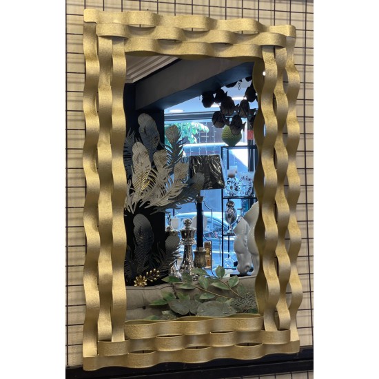 Metal Gold Renk Ferforje Duvar Aynası